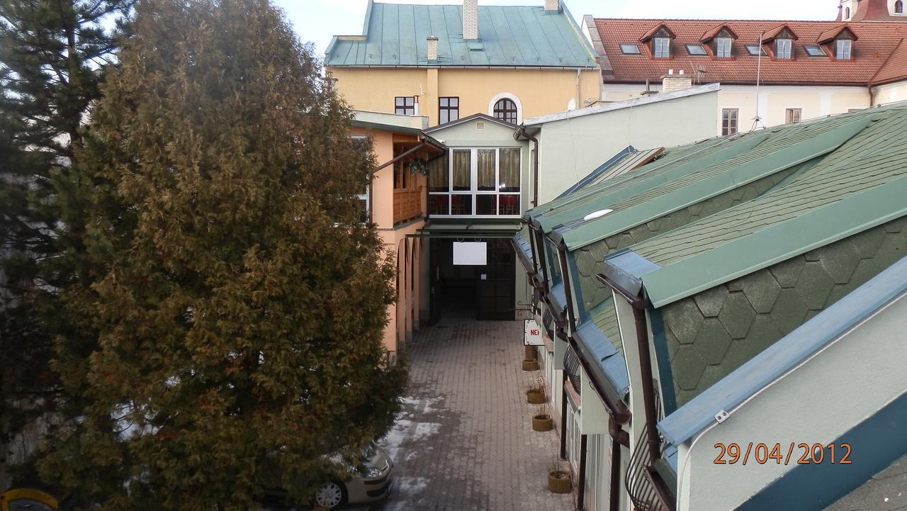 Turisticka Ubytovna Pri Slovenskej Restauracii Brezno Zewnętrze zdjęcie